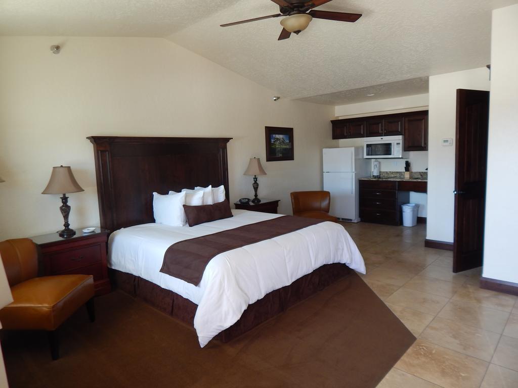 Winterton Suites Williston Exterior foto