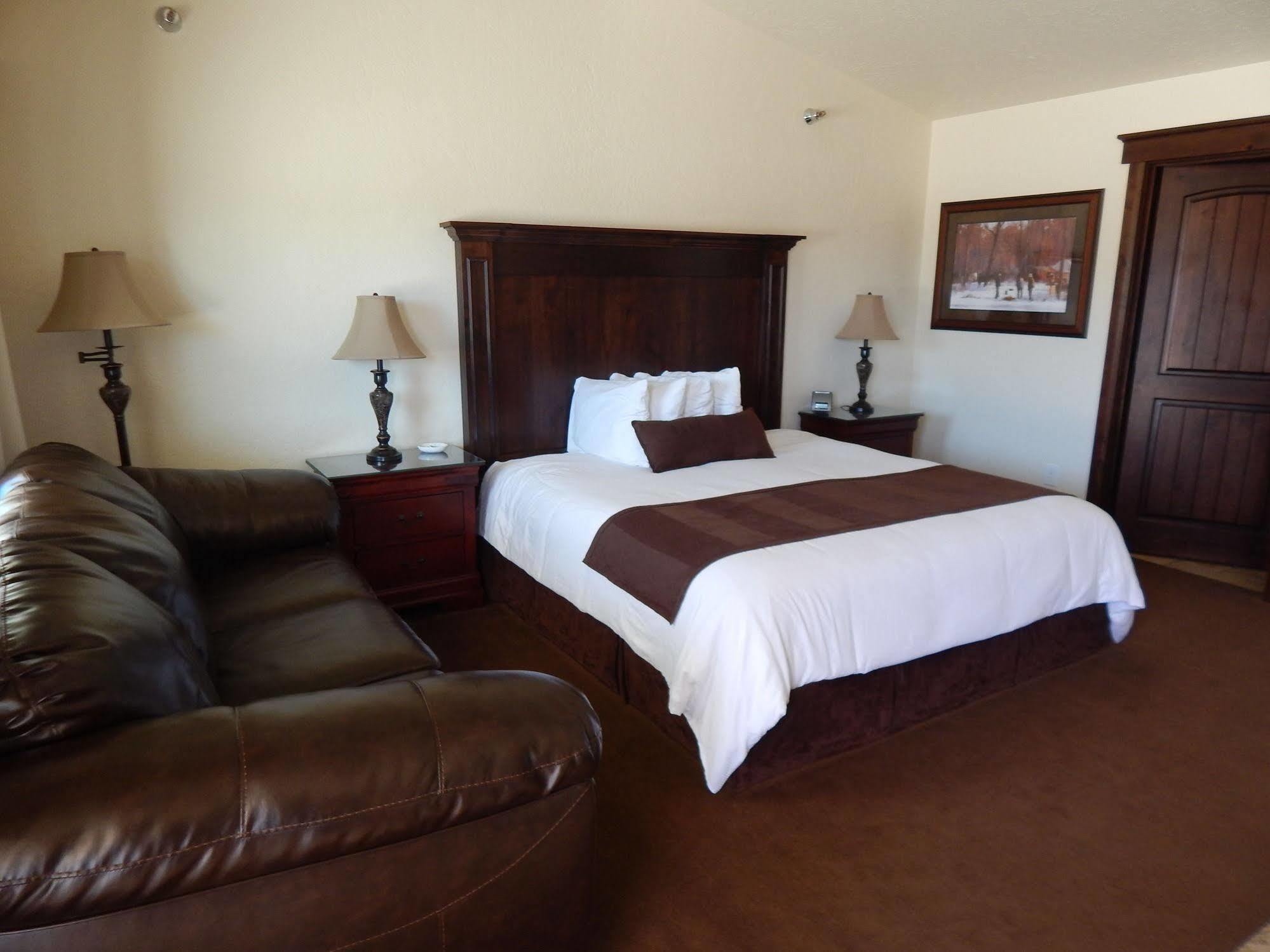 Winterton Suites Williston Exterior foto